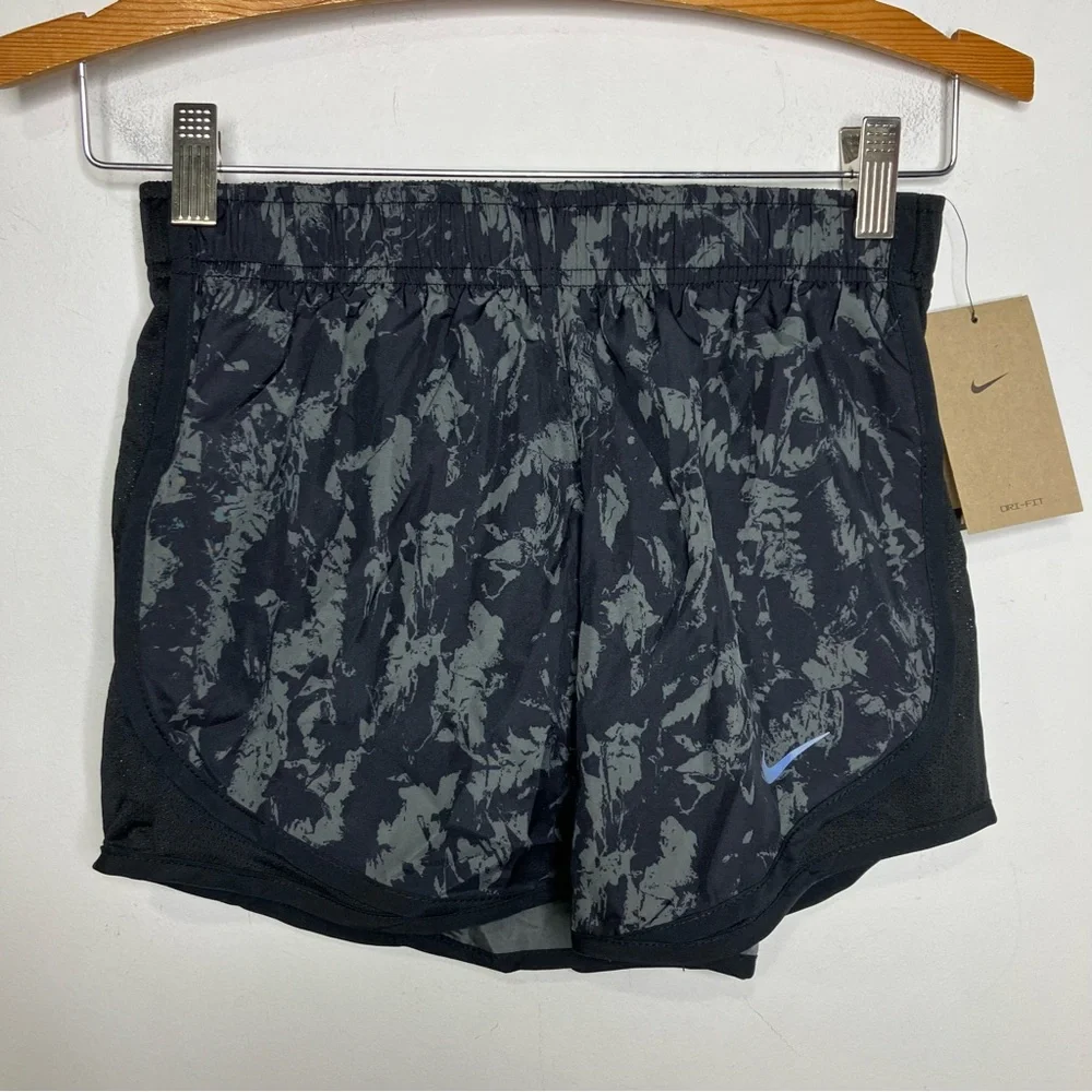 Nike Dri fit tempo shorts athletic activewear women’s size XS zero to move new‎